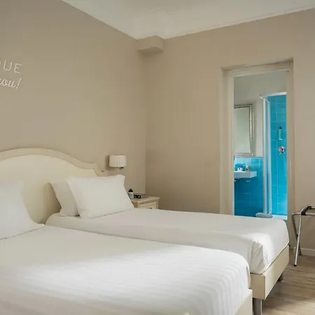 BeYou Hotel Villa Rosa-2